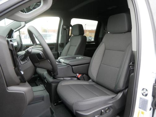 2026 GMC Sierra 3500 SLE