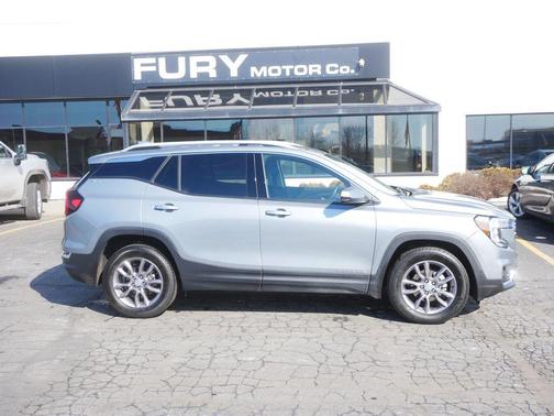 2023 GMC Terrain SLT