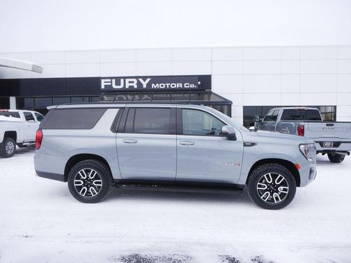 2024 GMC Yukon XL 4WD AT4
