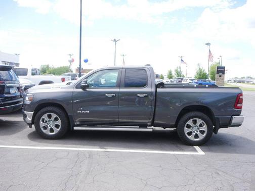 Granite Crystal Metallic Clearcoat 2019 RAM 1500 Big Horn