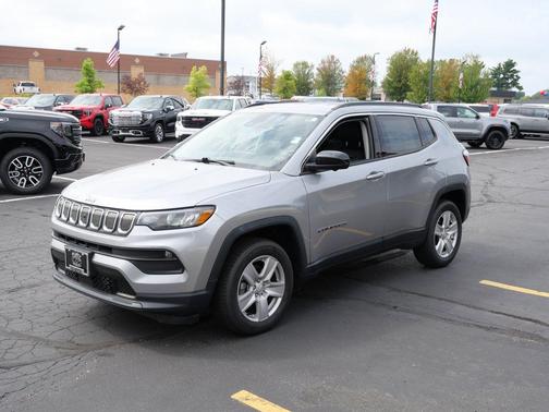 Billet Silver Metallic Clearcoat 2022 Jeep Compass Latitude