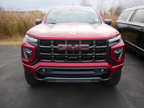 2024 GMC Canyon AT4X