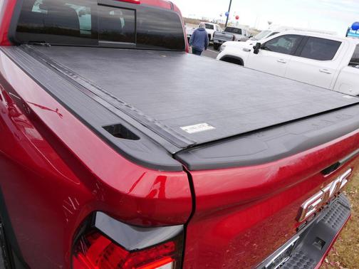 2024 GMC Canyon AT4X