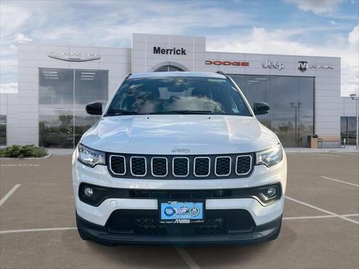 2024 Jeep Compass Latitude Lux FWD