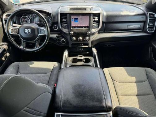 2022 RAM 1500 Big Horn Quad Cab 4x4 64' Box