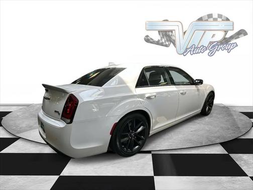 2023 Chrysler 300 300C