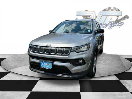 2022 Jeep Compass Latitude FWD