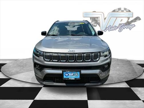 2022 Jeep Compass Latitude FWD