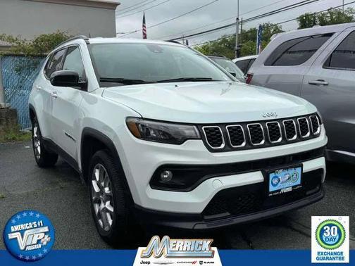 2024 Jeep Compass Latitude Lux FWD