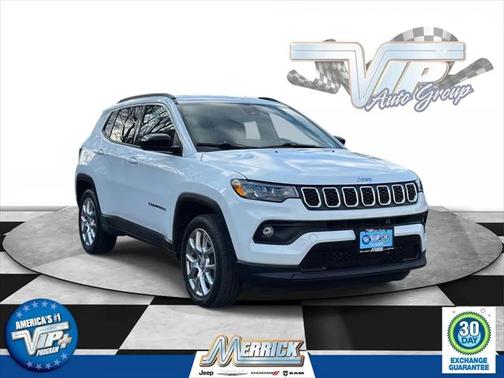 2024 Jeep Compass Latitude Lux FWD