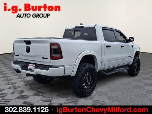 Bright White Clearcoat 2023 RAM 1500 Big Horn