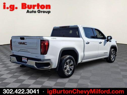 Summit White 2025 GMC Sierra 1500 SLT
