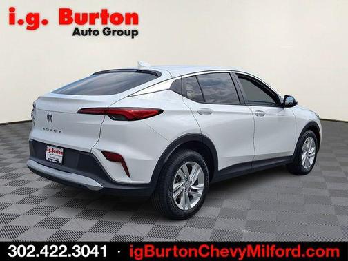 Summit White 2024 Buick Envista Preferred
