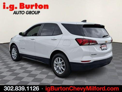 Summit White 2022 Chevrolet Equinox LS