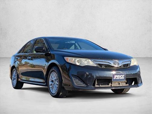 2014 Toyota Camry LE