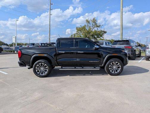 2024 GMC Canyon Denali