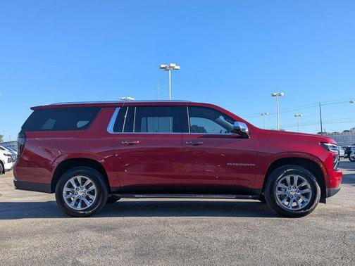 2025 Chevrolet Suburban Premier