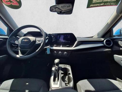 Marina Blue Metallic 2025 Chevrolet Trax LS