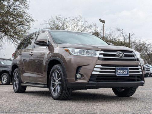 2017 Toyota Highlander XLE