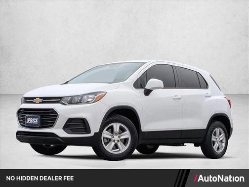 Summit White 2022 Chevrolet Trax LS