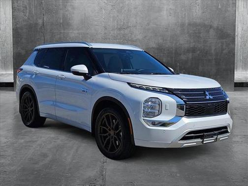 2023 Mitsubishi Outlander PHEV SEL