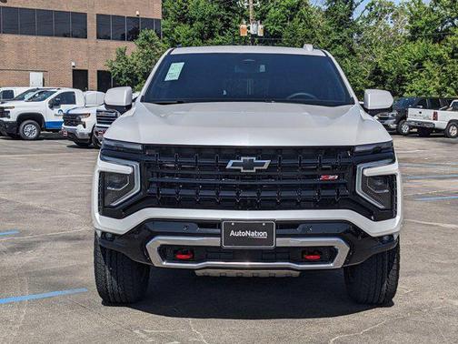 2025 Chevrolet Suburban 4WD Z71