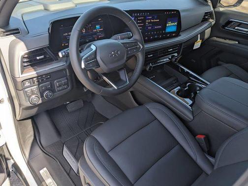 2025 Chevrolet Suburban 4WD Z71