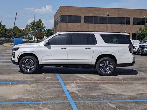 2025 Chevrolet Suburban 4WD Z71