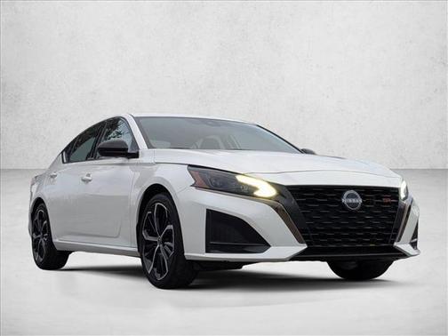 2024 Nissan Altima SR FWD