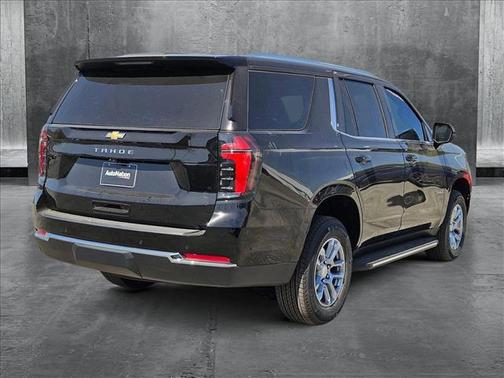 2025 Chevrolet Tahoe LS