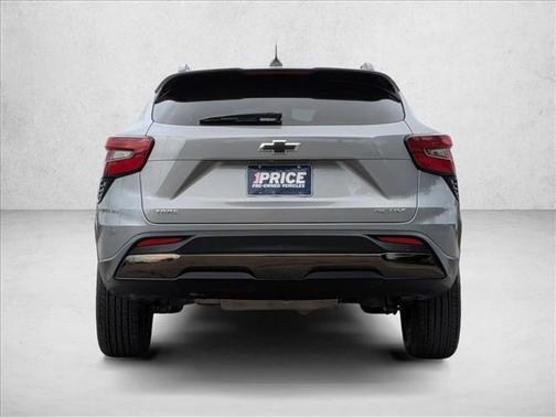 Sterling Gray Metallic 2025 Chevrolet Trax FWD ACTIV