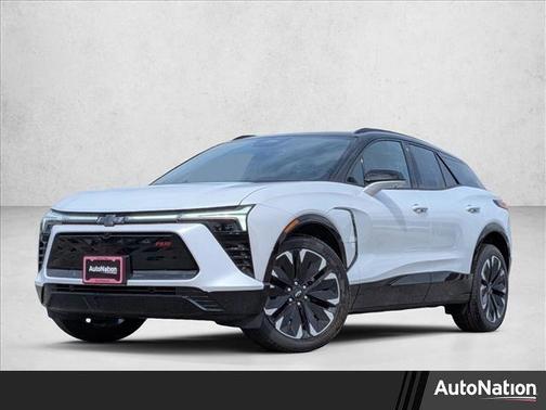 Polar White Tricoat 2026 Chevrolet Blazer RS