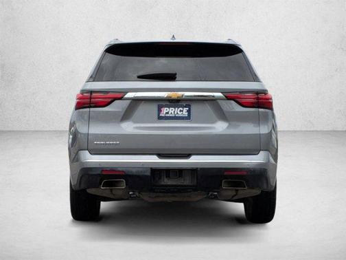 Sterling Gray Metallic 2023 Chevrolet Traverse High Country
