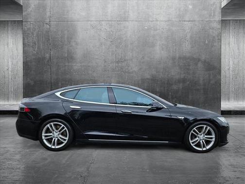 2016 Tesla Model S 90D