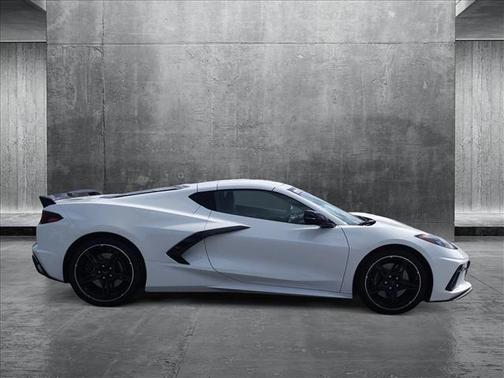 2022 Chevrolet Corvette Stingray w/2LT