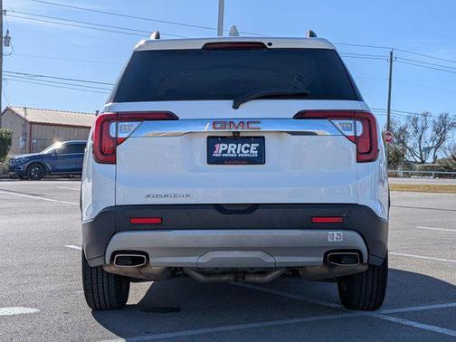 2023 GMC Acadia FWD SLT