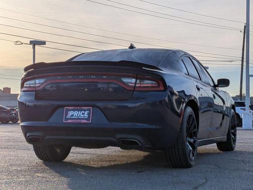 2016 Dodge Charger SXT