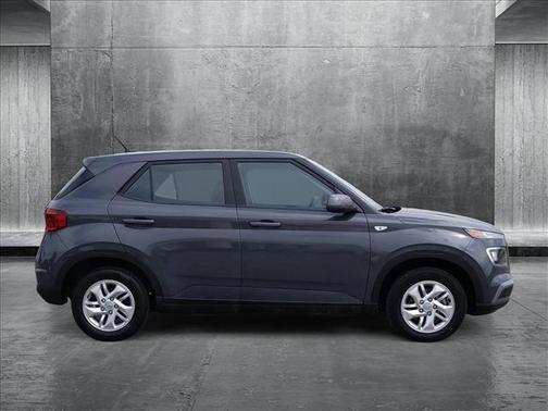 2024 Hyundai VENUE SE