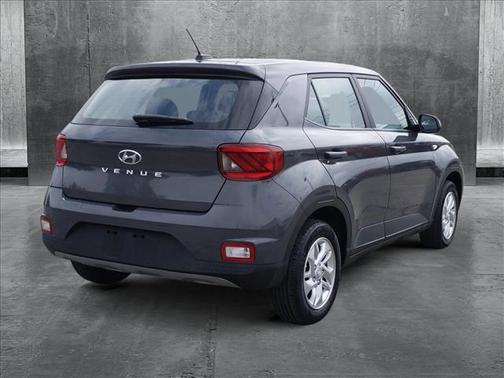 2024 Hyundai VENUE SE
