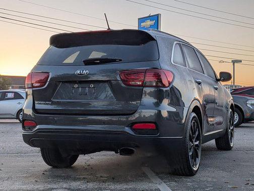 2019 Kia Sorento S