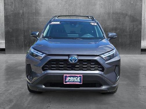 2022 Toyota RAV4 Hybrid XLE