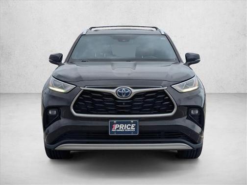 Opulent Amber 2021 Toyota Highlander Hybrid Platinum