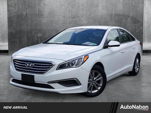 2017 Hyundai SONATA SE