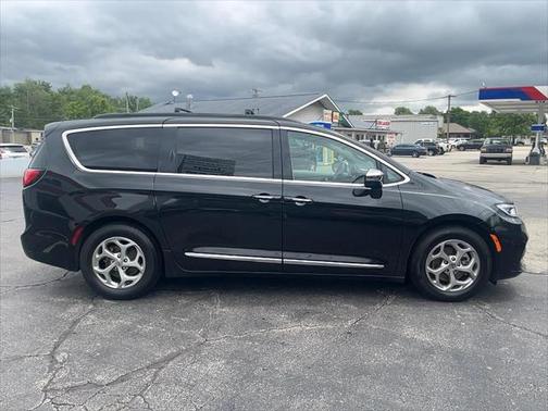 2023 Chrysler Pacifica Limited