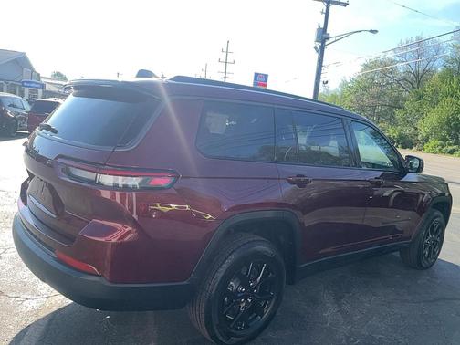 Velvet Red Pearlcoat 2026 Jeep Grand Cherokee L Altitude