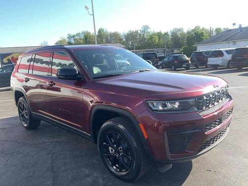 Velvet Red Pearlcoat 2026 Jeep Grand Cherokee L Altitude