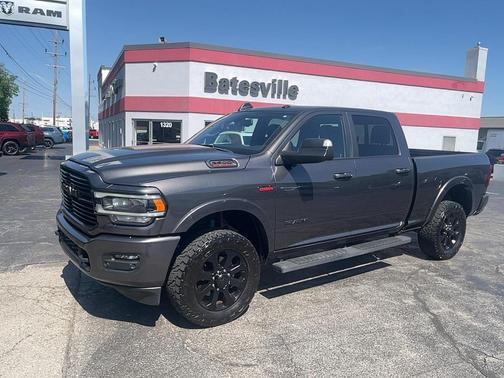 Granite Crystal Metallic Clearcoat 2022 RAM 2500 Laramie Crew Cab 4x4 6'4' Box