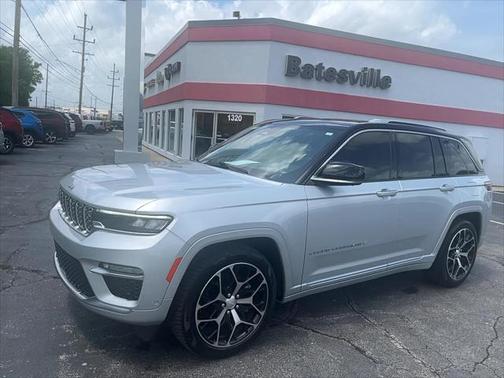 2022 Jeep Grand Cherokee Summit