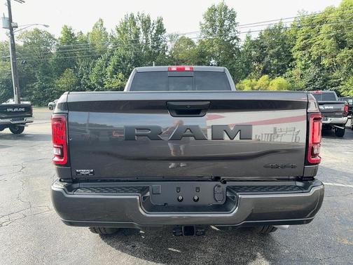 Granite Crystal Metallic Clearcoat 2026 RAM 2500 Black Express Crew Cab 4x4 6'4' Box