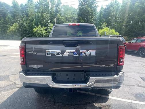 2025 RAM 2500 Big Horn Crew Cab 4x4 6'4' Box